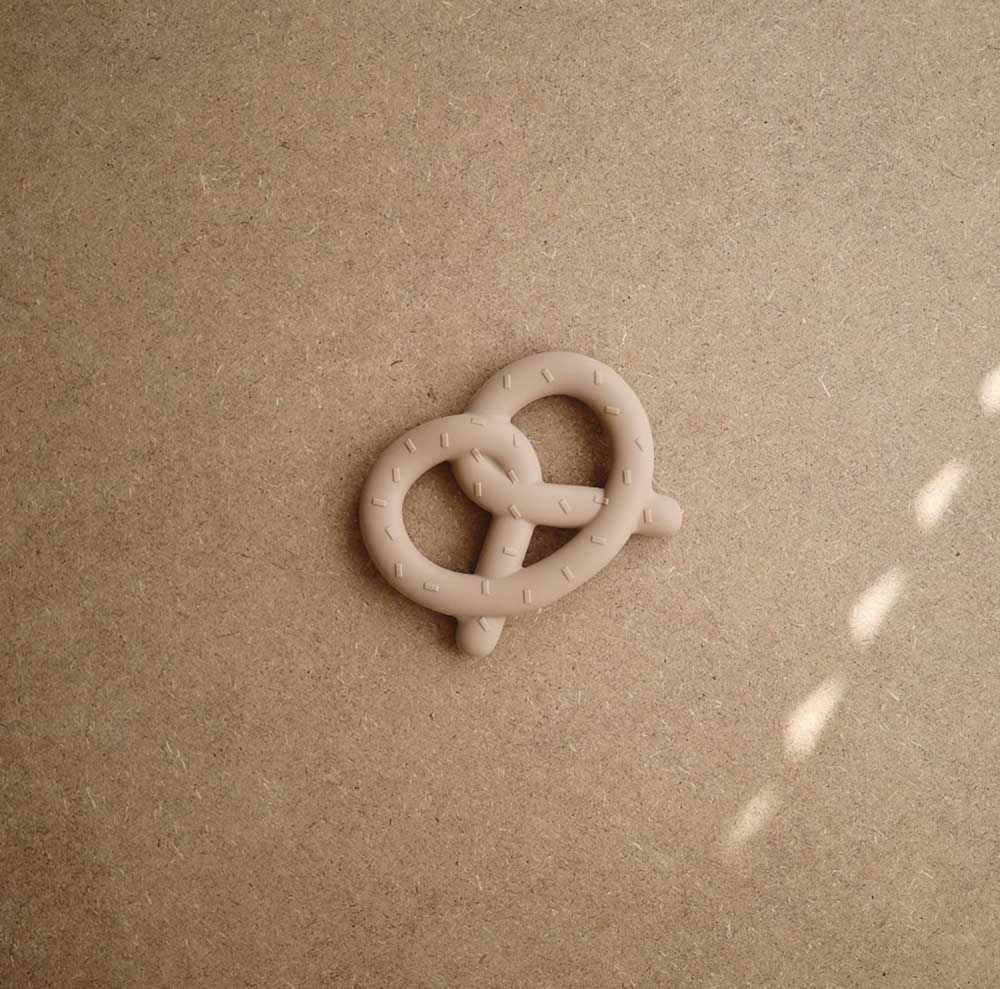 Mushie : Anneau de dentition "Bretzel"