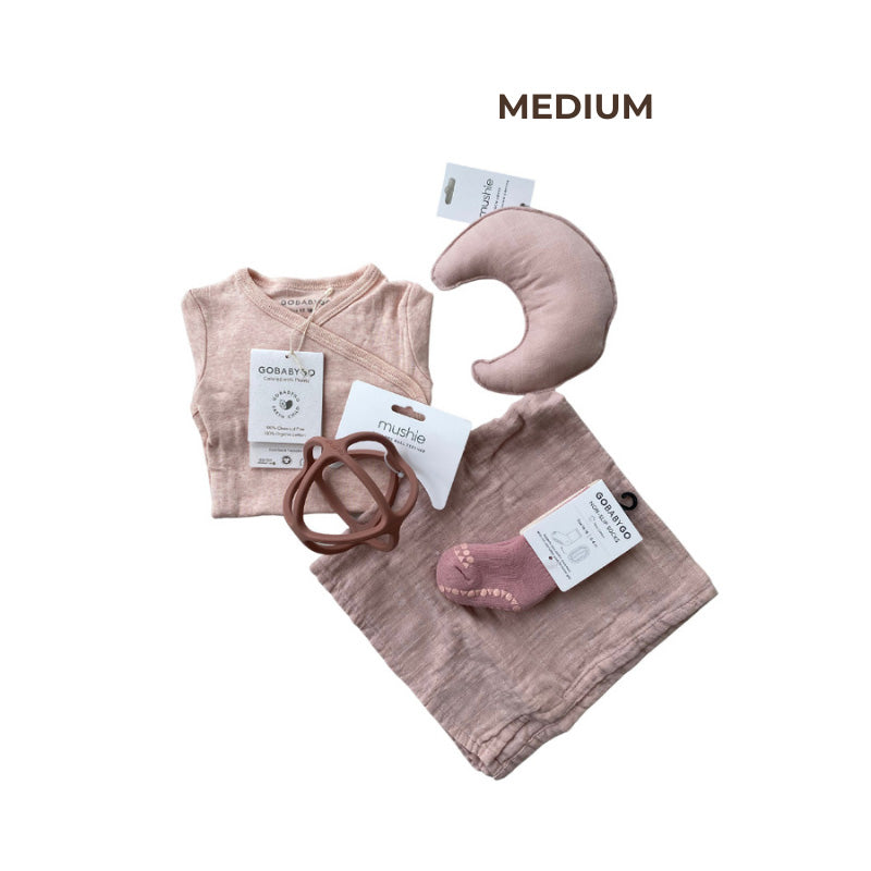 Coffret cadeau de naissance "Medium" rose | 4 pièces