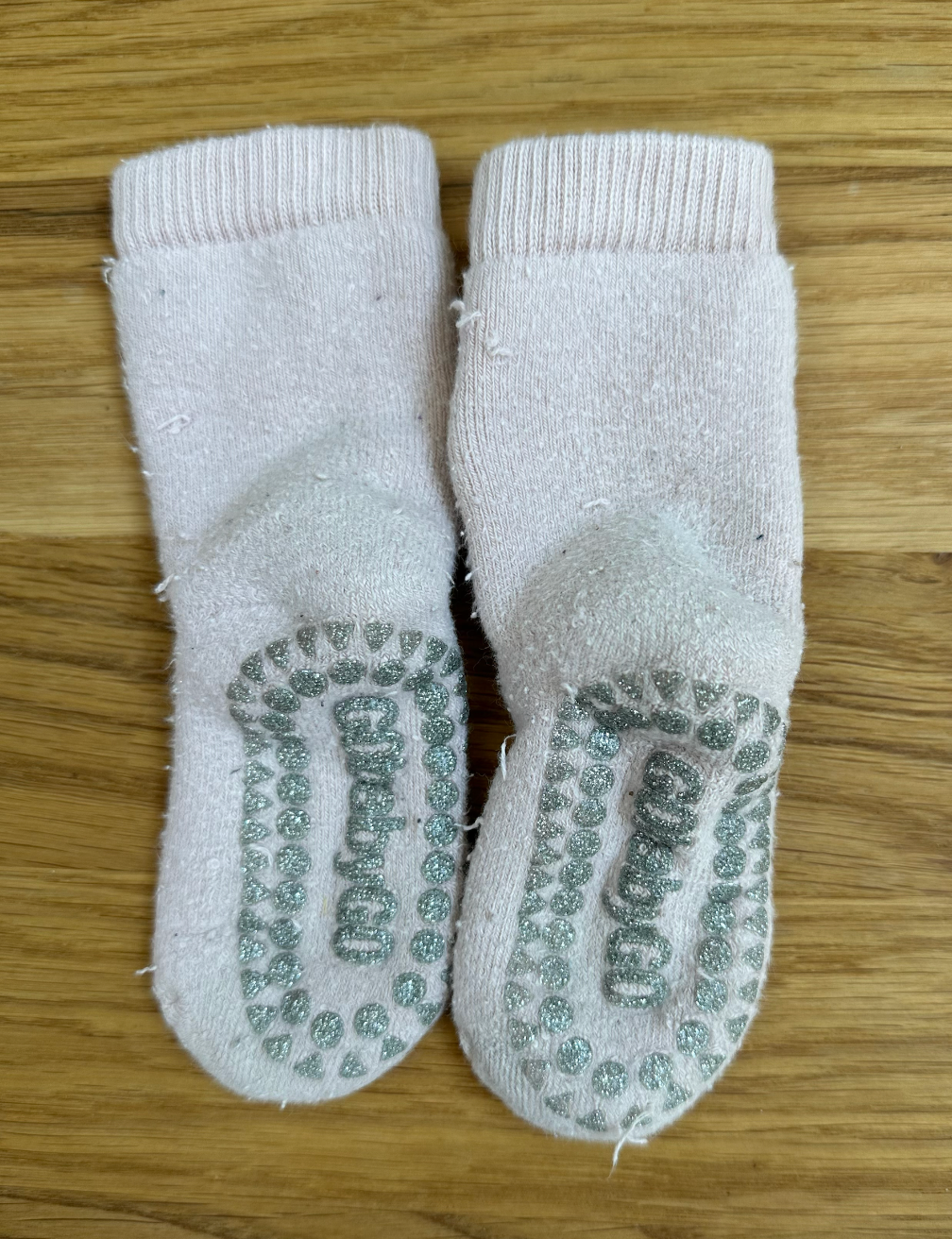 Chaussettes GoBabyGo "antidérapantes" | 12-18 mois | Rose tendre pailleté