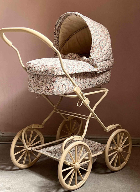 Konges Sløjd: Doll stroller "Louloudi"