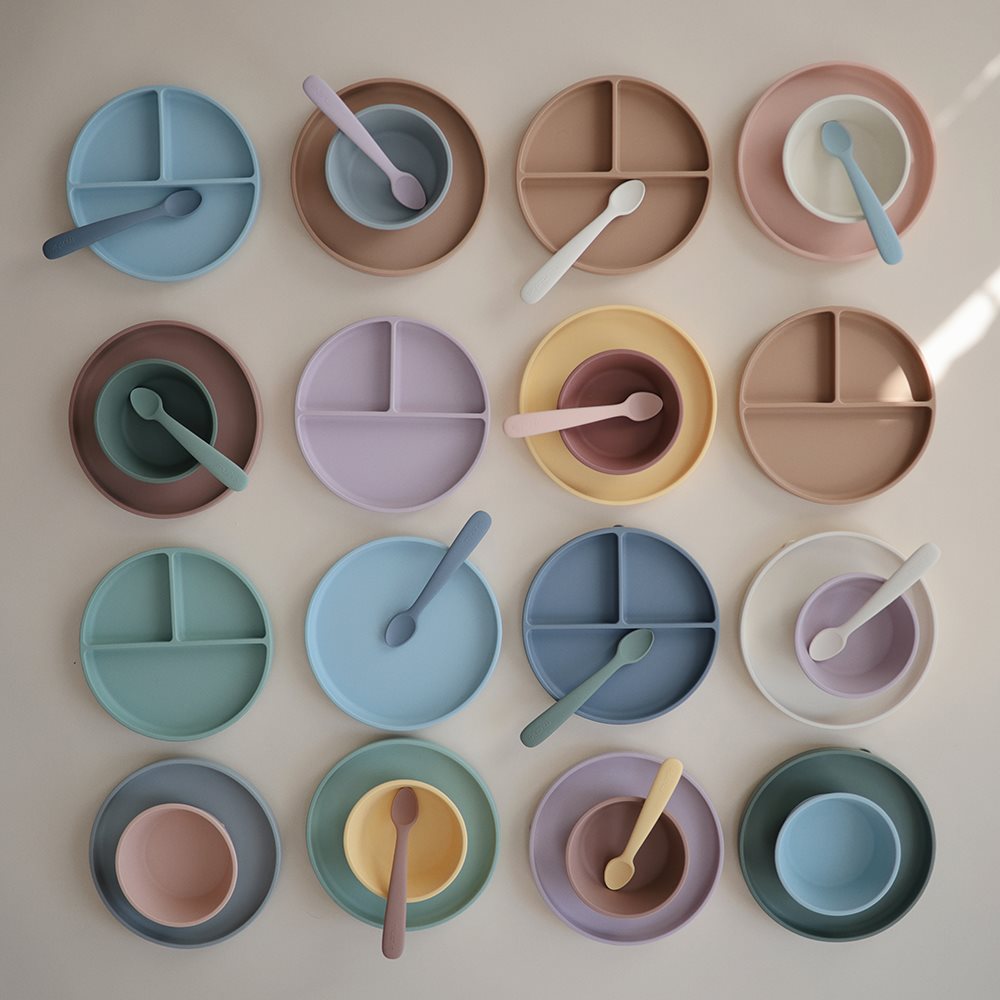 Mushie: Silikon Teller klassisch "Cambridge Blue" mit Saugnapf