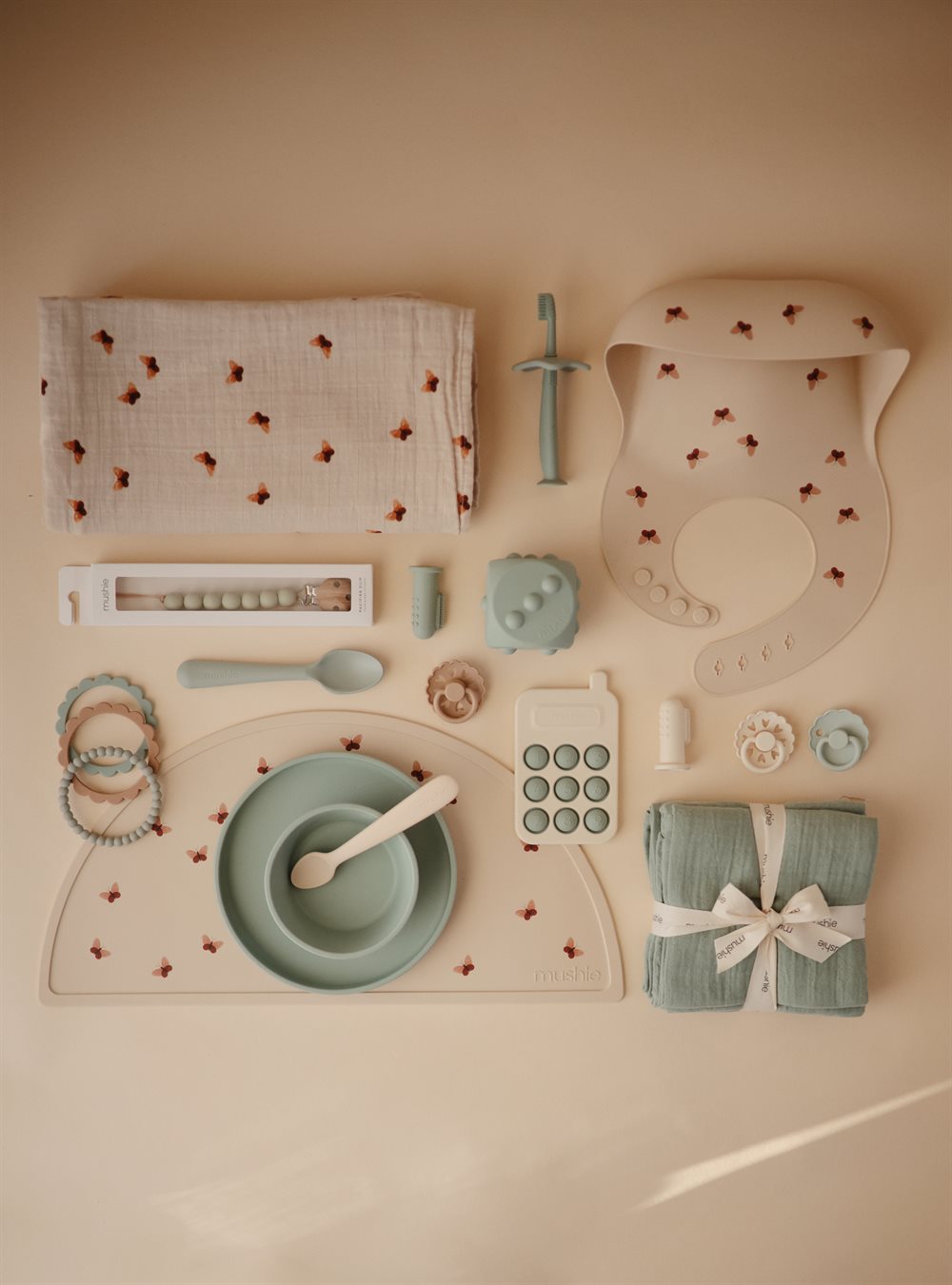 Mushie : Set de table en silicone "Papillons"