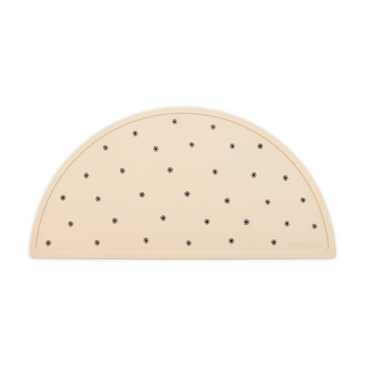 Mushie: Silicone Placemat "Black Daisy"
