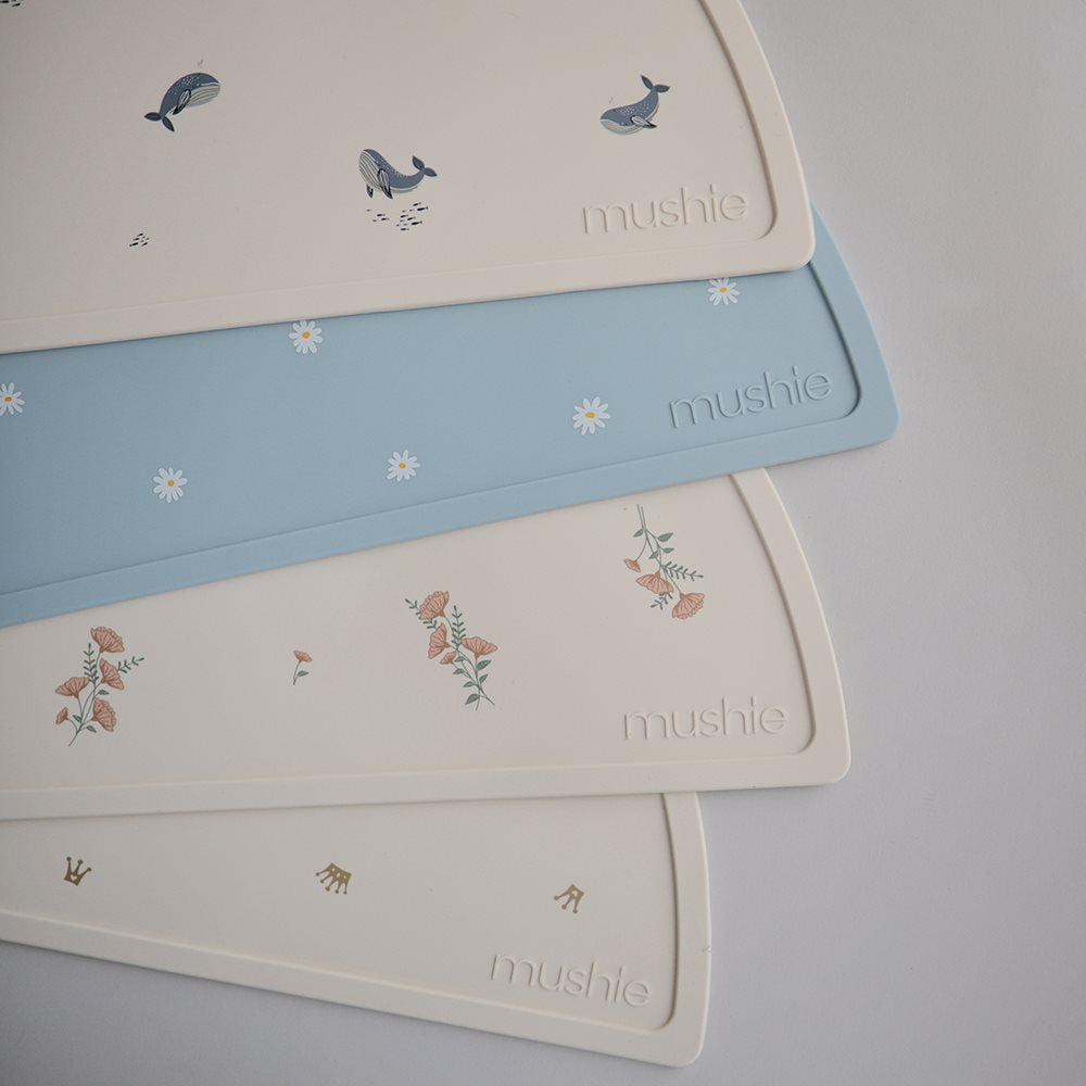 Mushie : Set de table en silicone "Baleines"