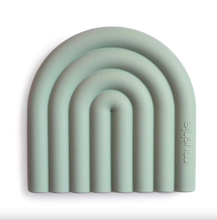 Mushie : Anneau de dentition arc-en-ciel "Cambridge Blue"
