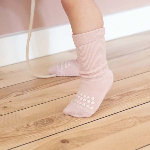 GoBabyGo : Chaussettes antidérapantes en bambou "Rose tendre"