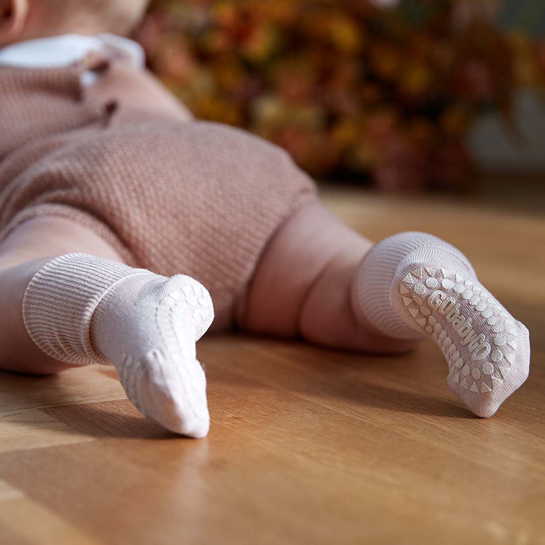 GoBabyGo : Chaussettes antidérapantes en bambou "Rose tendre"