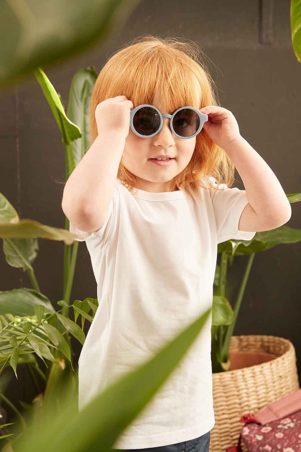 Filibabba: Kindersonnenbrille aus recyceltem Plastik "Tender Green"