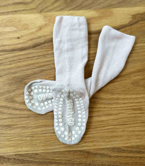 GoBabyGo Socken "rutschfest" Bambus| 6-12 Monate | Weiss