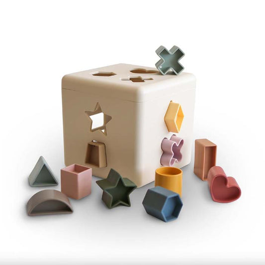 Mushie: Shape Sorting Box